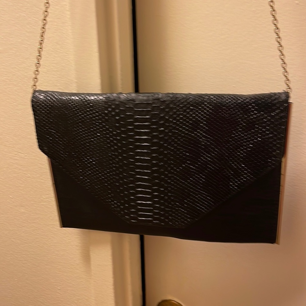 MMS clutch bag with chain